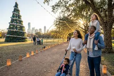 Austin Holiday Lights With Kids: The Insider Playbook 2025 (Free Nights, Crowd Hacks, Age-by-Age Plans)
